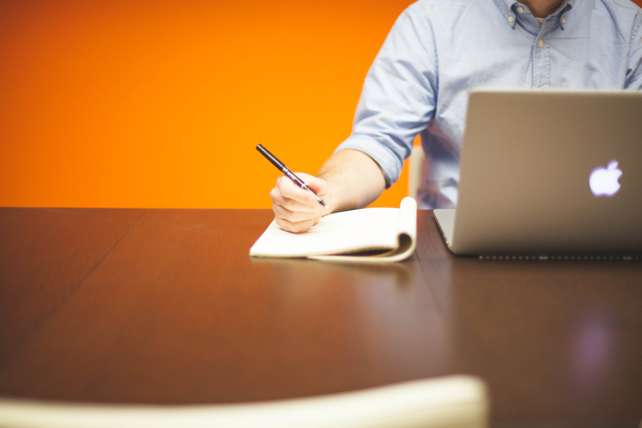 orange-desk-new-school-of-finance